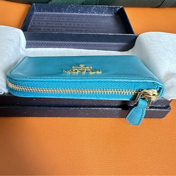 Prada Key Zip Pouch Made in Italy Authentic - Picture 10 of 16